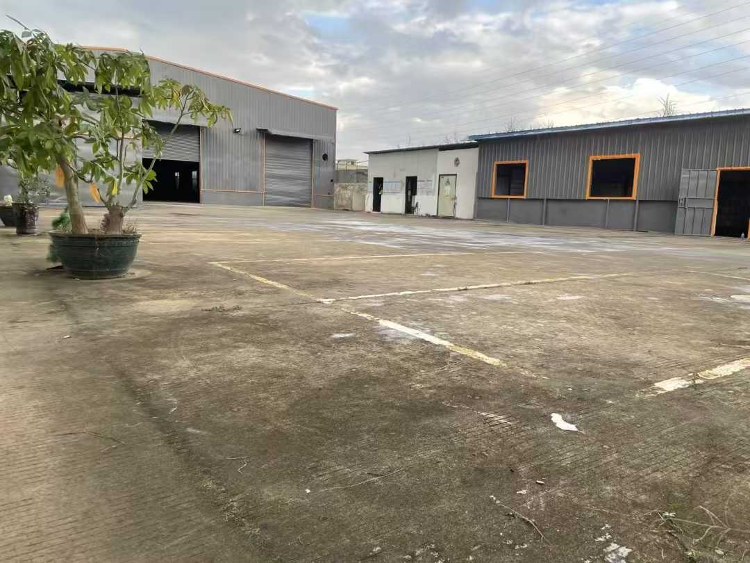 常平新出单一层独院车间2600平厂房出租