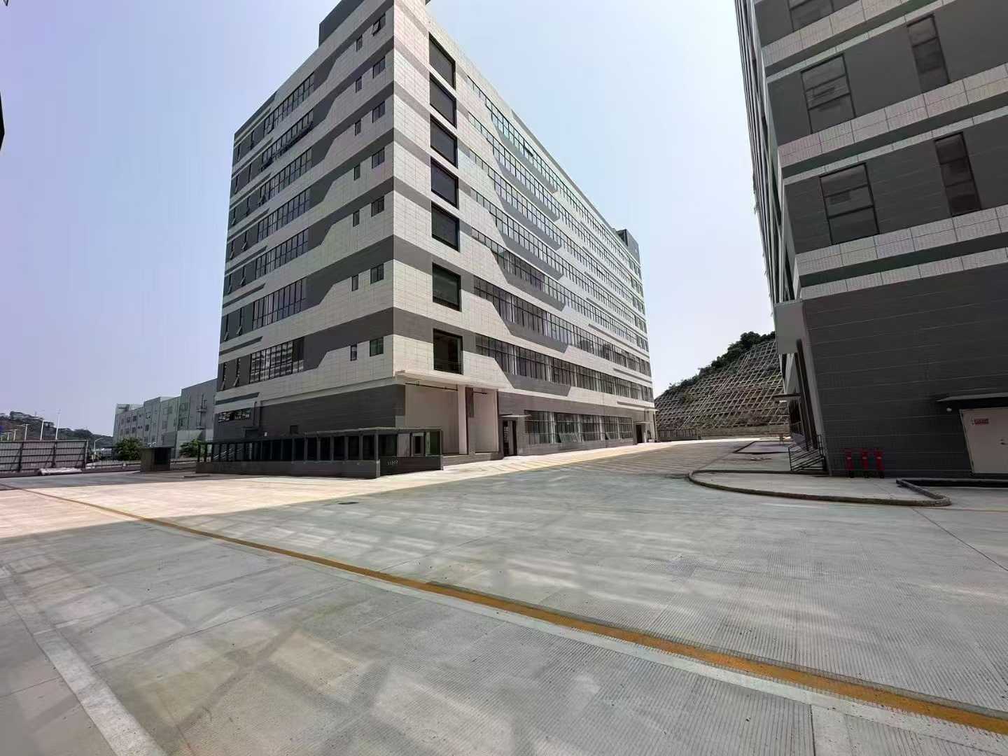 凤岗五联原房东全新重工业厂房单层面积2248平方厂房出租